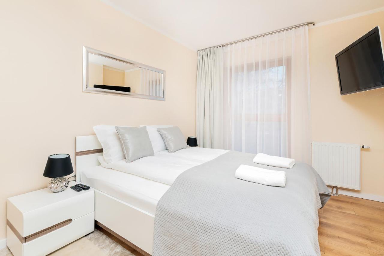 Batorego 7 Gdynia Apartments By Noclegi Renters Экстерьер фото